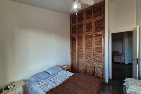 Casa de condomínio para alugar com 398m², 4 quartos e 4 vagasQuarto 1 