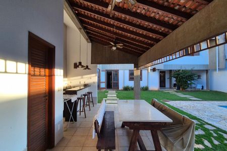 Casa de condomínio para alugar com 398m², 4 quartos e 4 vagasÁrea comum - Churrasqueira