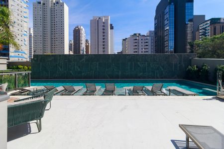 Studio para alugar com 27m², 0 quarto e sem vaga Studio para alugar com 27m², 0 quarto e sem vagaPiscina