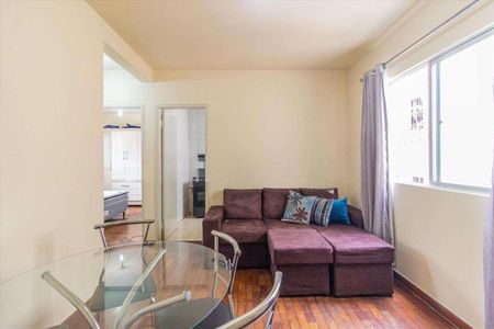 Sala de apartamento para alugar com 2 quartos, 55m² em Floresta, Belo Horizonte