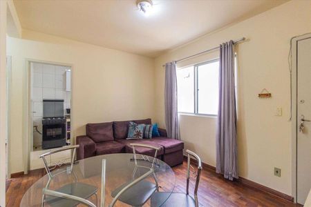 Sala de apartamento para alugar com 2 quartos, 55m² em Floresta, Belo Horizonte