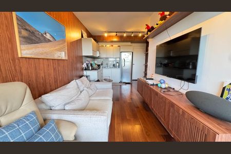Apartamento à venda com 2 quartos, 64m² em Pinheiros, São Paulo