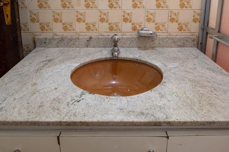 Casa para alugar com 150m², 3 quartos e 4 vagasCasa 1 - Banheiro