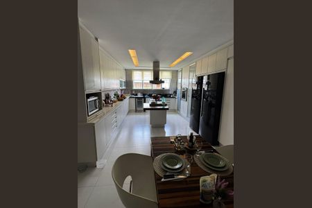 Casa para alugar com 5 quartos, 760m² em Itaipu, Niterói