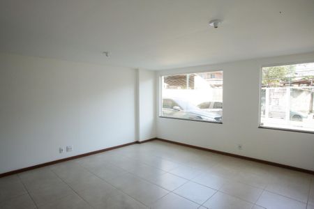 Apartamento para alugar com 120m², 1 quarto e sem vagaSala