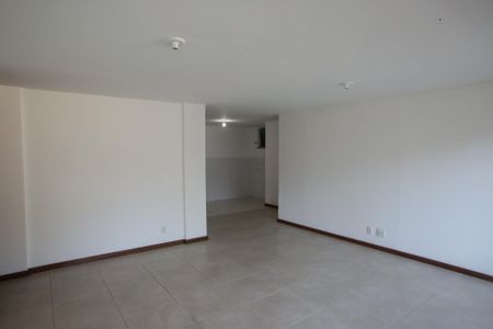 Apartamento para alugar com 120m², 1 quarto e sem vagaSala