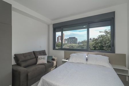 Sala / Quarto / Cozinha de kitnet/studio para alugar com 0 quarto, 27m² em Boa Vista, Porto Alegre