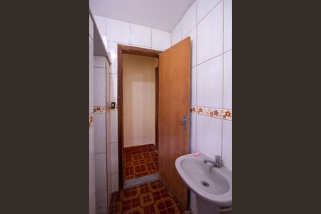 Casa para alugar com 50m², 1 quarto e 1 vaga Casa para alugar com 50m², 1 quarto e 1 vagaBanheiro Social