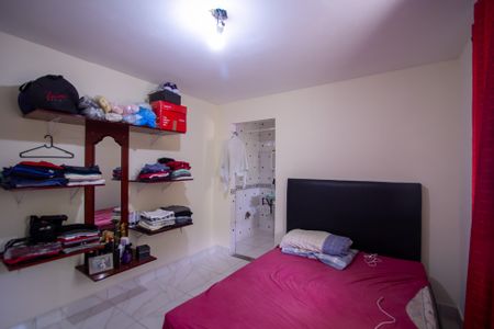 Casa para alugar com 50m², 1 quarto e 1 vaga Casa para alugar com 50m², 1 quarto e 1 vagaSuíte