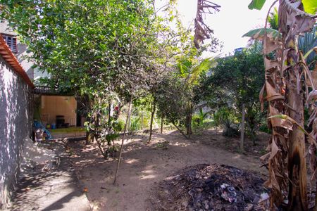 Casa para alugar com 50m², 1 quarto e 1 vaga Casa para alugar com 50m², 1 quarto e 1 vagaQuintal
