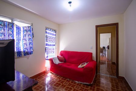 Sala de casa para alugar com 1 quarto, 50m² em Monjolos, São Gonçalo