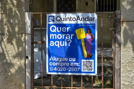 Casa para alugar com 50m², 1 quarto e 1 vaga Casa para alugar com 50m², 1 quarto e 1 vagaPlaca