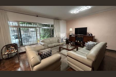 Casa à venda com 3 quartos, 234m² em Vila Regente Feijó, São Paulo