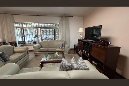 Casa à venda com 3 quartos, 234m² em Vila Regente Feijó, São Paulo
