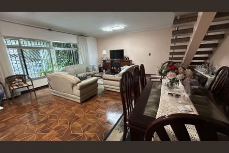 Casa à venda com 3 quartos, 234m² em Vila Regente Feijó, São Paulo