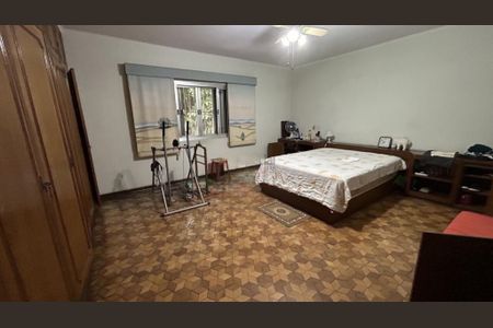Casa à venda com 234m², 3 quartos e 6 vagas