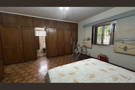 Casa à venda com 3 quartos, 234m² em Vila Regente Feijó, São Paulo