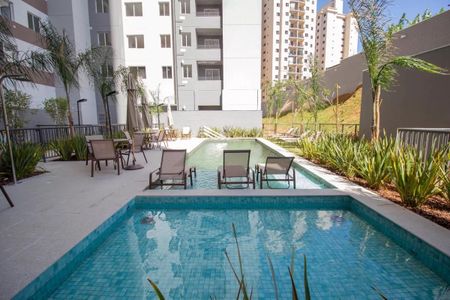 Apartamento para alugar com 35m², 2 quartos e sem vagaÁrea comum - Piscina