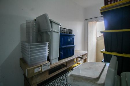 Casa à venda com 300m², 6 quartos e sem vaga Casa à venda com 300m², 6 quartos e sem vagaCasa 2 - Comôdo 3