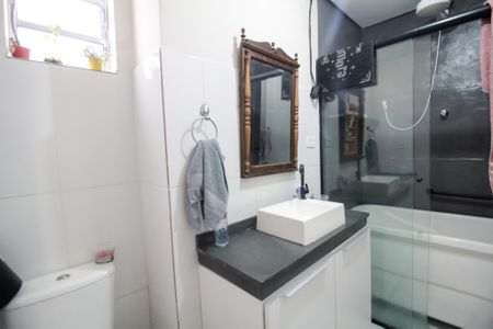 Casa à venda com 300m², 6 quartos e sem vaga Casa à venda com 300m², 6 quartos e sem vagaCasa 1 - Quarto 1 - Suite - Banheiro 1
