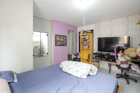 Casa à venda com 300m², 6 quartos e sem vaga Casa à venda com 300m², 6 quartos e sem vagaCasa 1 - Quarto 1 - Suite