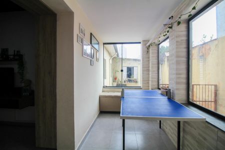 Casa à venda com 300m², 6 quartos e sem vaga Casa à venda com 300m², 6 quartos e sem vagaQuintal