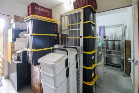Casa à venda com 300m², 6 quartos e sem vaga Casa à venda com 300m², 6 quartos e sem vagaCasa 2 - Comôdo 3