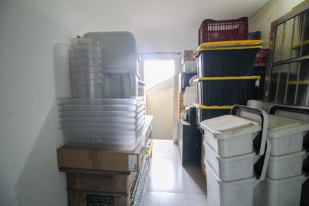 Casa à venda com 300m², 6 quartos e sem vaga Casa à venda com 300m², 6 quartos e sem vagaCasa 2 - Comôdo 3