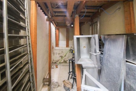Casa à venda com 300m², 6 quartos e sem vaga Casa à venda com 300m², 6 quartos e sem vagaCasa 2 - Área de Serviço