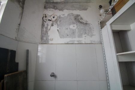 Casa à venda com 300m², 6 quartos e sem vaga Casa à venda com 300m², 6 quartos e sem vagaCasa 2 - Banheiro 1