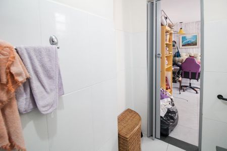 Casa à venda com 300m², 6 quartos e sem vaga Casa à venda com 300m², 6 quartos e sem vagaCasa 1 - Quarto 1 - Suite - Banheiro 1