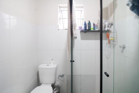 Casa à venda com 300m², 6 quartos e sem vaga Casa à venda com 300m², 6 quartos e sem vagaCasa 1 - Banheiro 2