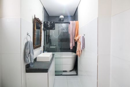 Casa à venda com 300m², 6 quartos e sem vaga Casa à venda com 300m², 6 quartos e sem vagaCasa 1 - Quarto 1 - Suite - Banheiro 1