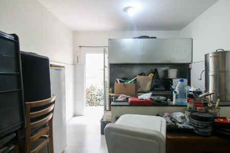 Casa à venda com 300m², 6 quartos e sem vaga Casa à venda com 300m², 6 quartos e sem vagaCasa 2 - Comôdo 1