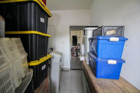 Casa à venda com 300m², 6 quartos e sem vaga Casa à venda com 300m², 6 quartos e sem vagaCasa 2 - Comôdo 3