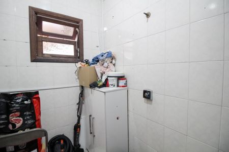 Casa à venda com 300m², 6 quartos e sem vaga Casa à venda com 300m², 6 quartos e sem vagaCasa 1 - Banheiro 3