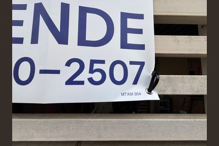 Casa à venda com 300m², 6 quartos e sem vaga Casa à venda com 300m², 6 quartos e sem vagaPlaquinha MTXM-304