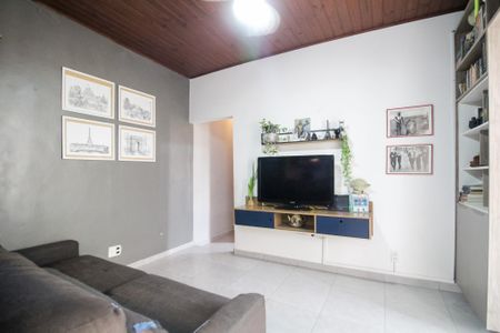 Casa à venda com 300m², 6 quartos e sem vaga Casa à venda com 300m², 6 quartos e sem vagaCasa 1 - Sala