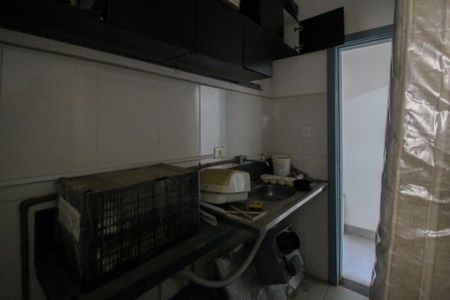 Casa à venda com 300m², 6 quartos e sem vaga Casa à venda com 300m², 6 quartos e sem vagaCasa 2 - Comôdo 2