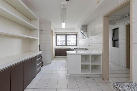 Apartamento à venda com 210m², 3 quartos e 4 vagasCozinha