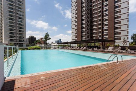 Apartamento à venda com 210m², 3 quartos e 4 vagasPiscina