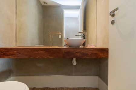 Apartamento à venda com 210m², 3 quartos e 4 vagasLavabo
