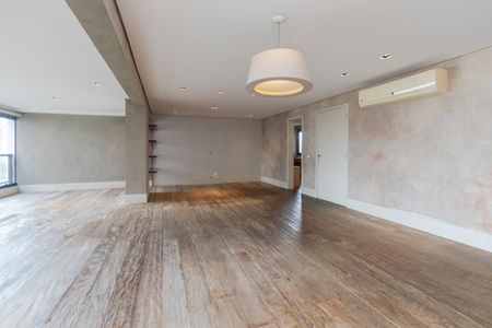 Apartamento à venda com 210m², 3 quartos e 4 vagasSala