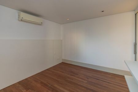 Apartamento à venda com 210m², 3 quartos e 4 vagasSuíte 1