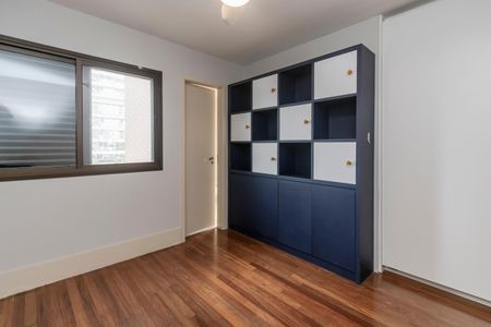 Apartamento à venda com 210m², 3 quartos e 4 vagasSuíte 2