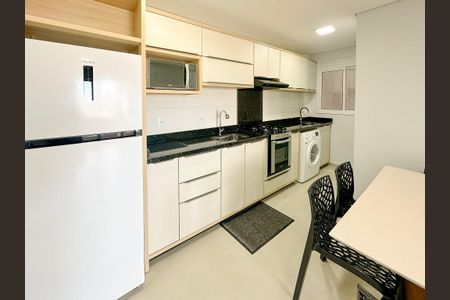Apartamento para alugar com 65m², 2 quartos e 1 vagaCozinha