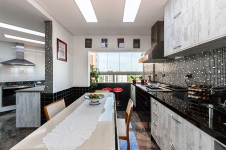 Apartamento para alugar com 289m², 4 quartos e 4 vagas