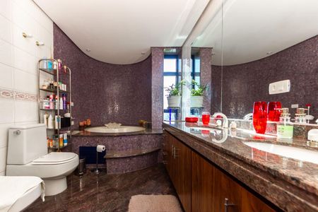 Apartamento para alugar com 289m², 4 quartos e 4 vagas