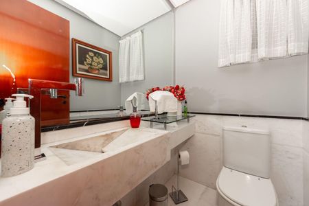 Apartamento para alugar com 289m², 4 quartos e 4 vagas