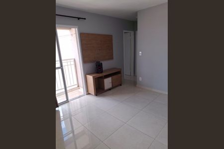 Sala de apartamento para alugar com 2 quartos, 45m² em Vila Carmosina, São Paulo
